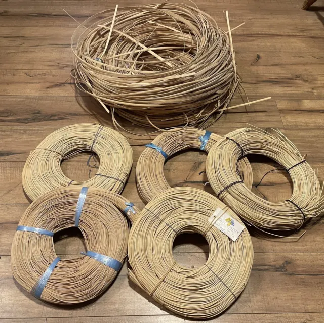 Enorme lote de suministros de tejido para hacer cestas