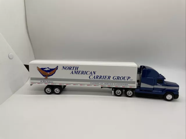 ERTL Collectibles Freightliner Cab With TRAILER 1/64 Scale NOB