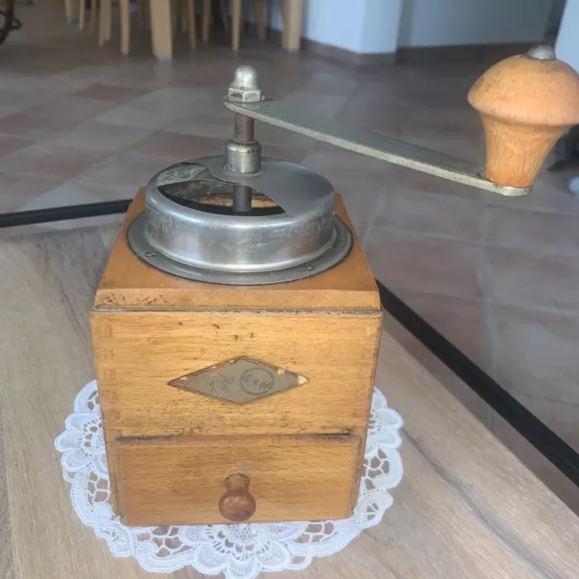 Alte schöne Kaffeemühle KM coffee grinder Vintage