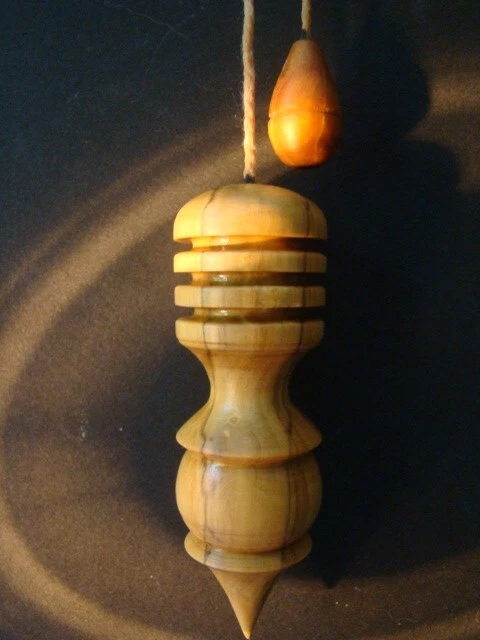 Pendule bois Bouleau radiesthésie, création intuitive et artisanale
