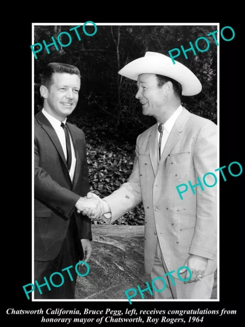 OLD 8x6 HISTORIC PHOTO OF COWBOY ROY ROGERS WITH CHATSWORTH MAYOR 1964