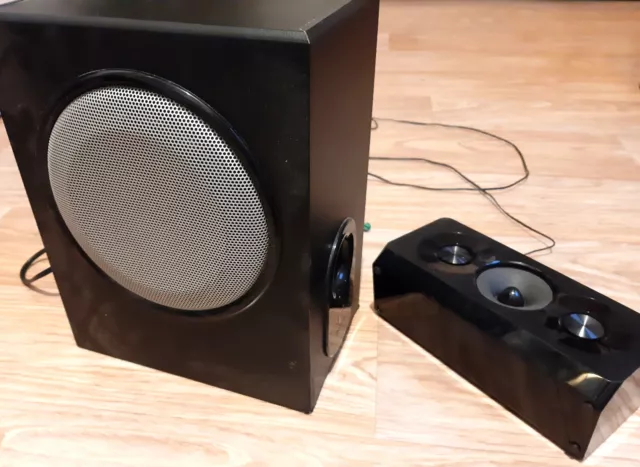 Lot Caisson de Basse Logitech + Enceinte Philips - Vendu en l'État