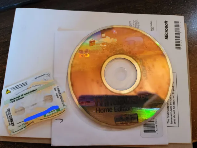 Microsoft Windows XP Home Edition CD-ROM with Key