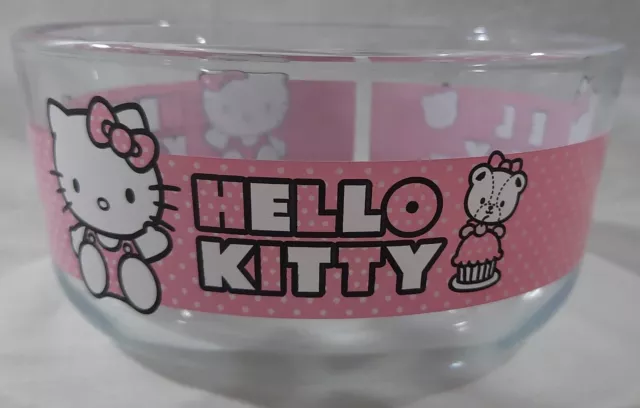 Pyrex Hello Kitty 2-Cup Glass Measuring Cup with Lid NWT