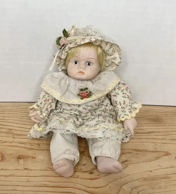 Vintage Bisque Victorian Painted Porcelain Baby Doll Cloth Body 8 Inch
