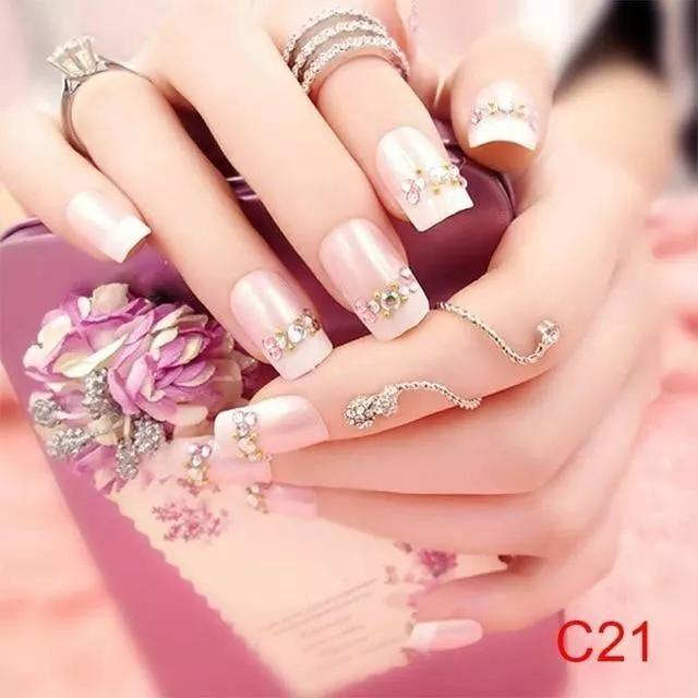 24 Pièces / Set Femmes 3D Faux Ongles Avec Colle Mariage Mariée Complet Embouts