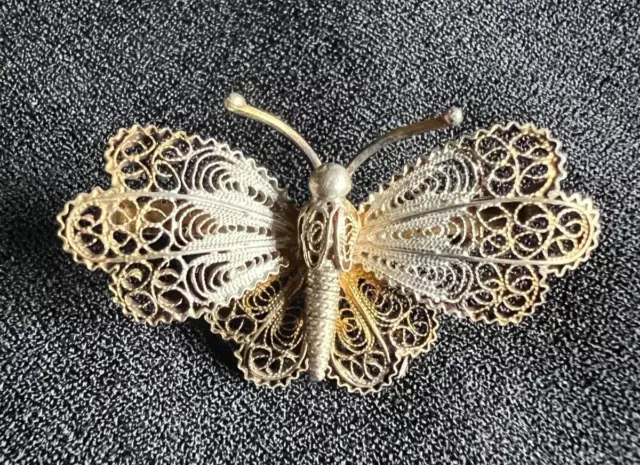 Belle broche ancienne en filigrane d'argent marqué 800 Papillon