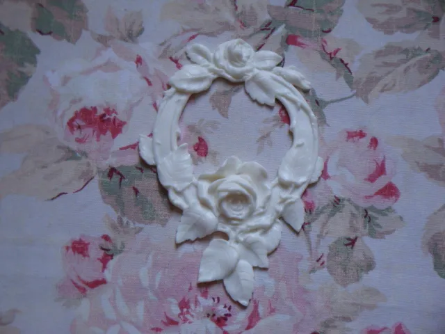 New! Medium Oval Climbing Rose & Leaf Center Architectural Furniture Applique