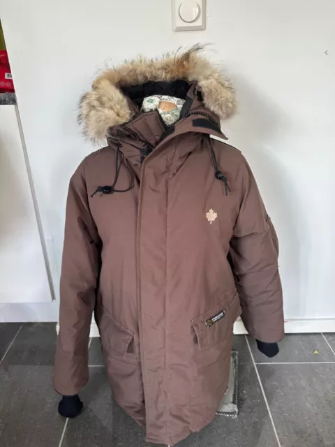 Canada goose style 8502m r hotsell