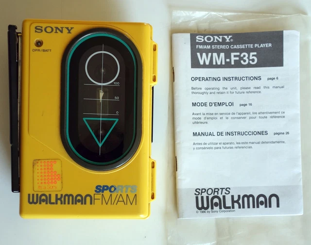 WALKMAN SONY SPORTS WM F35 RADIO FM STEREO CASSETTE PLAYER Baladeur