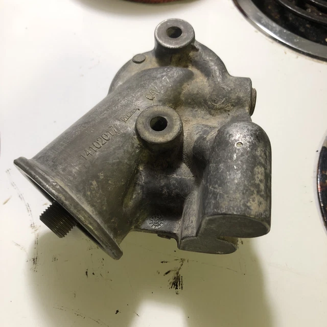 1988-1995 Chevy GMC Truck 5.7 350 305 Oil Filter Adapter 14102017 12553036 26471