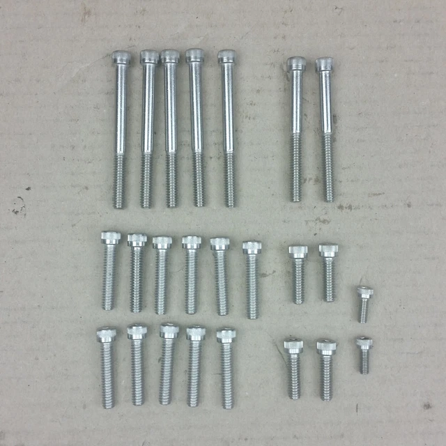 Triumph Unit TR6, 6T, T120 650 Engine & Gearbox Case Stud Bolt Fixings Set 1963-1968