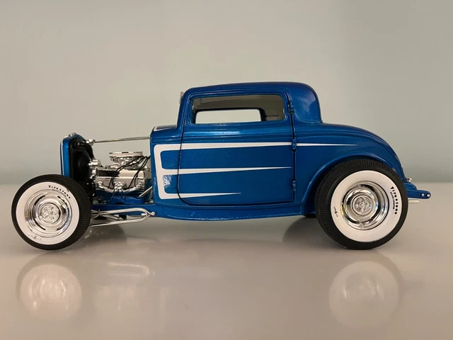 GMP ACME 1:18 1932 Ford 3 Window Deuce Coupe Rodder's