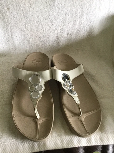 Fitflop Lunetta Women’s White Leather Thong Sandals 10 US