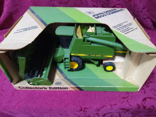 Ertl 1/28 Scale John Deere Model 9600 Combine Collector Edition