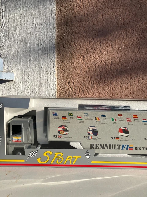 832135_6