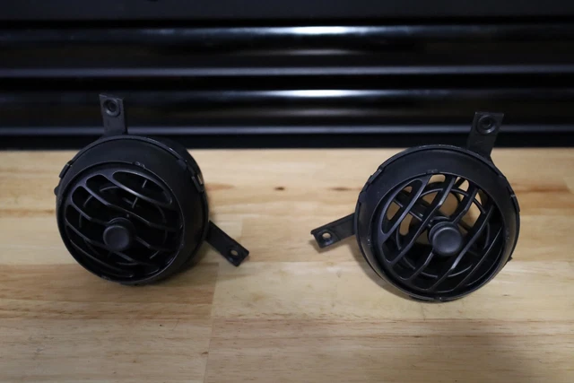 OEM 2002 - 2007 Subaru Impreza WRX / STI Dash AC Air Vent Pair Set