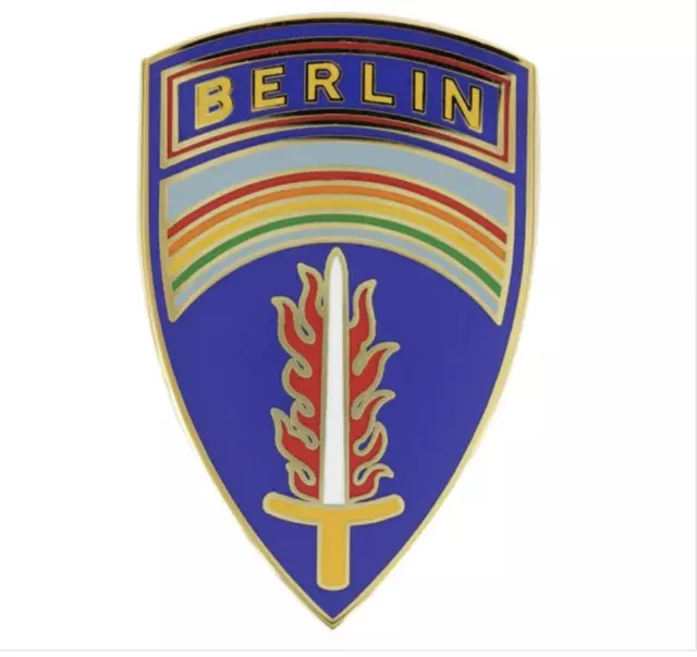 Genuine U.s. Army Combat Service Identification Badge (Csib): Us Army Berlin Com