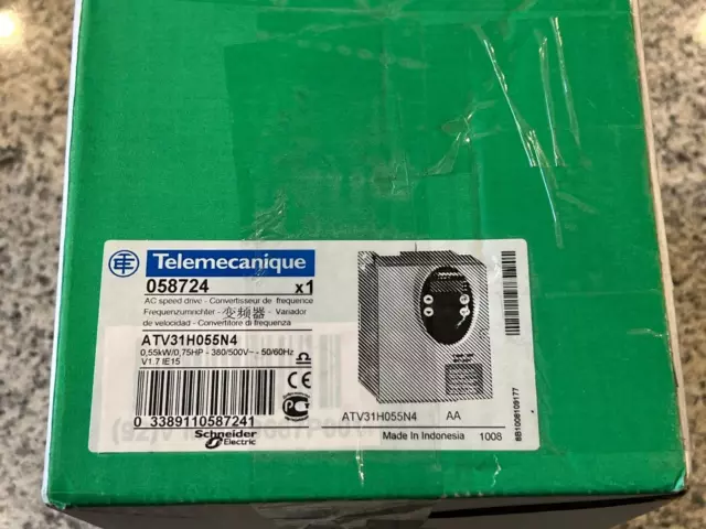 Schneider Electric Telemecanique Altivar 31 ATV31H055N4 convertitore di frequenza 0,55 kW