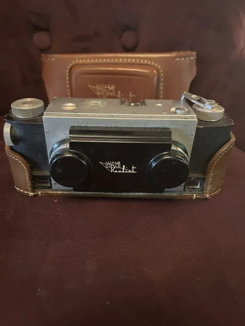 David White Stereo Realist Camera 35 mm f/3.5 Lens - With Leather Strap- c-1950