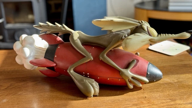 Wile E. Coyote on a rocket statue - Peter Mook - Rutten