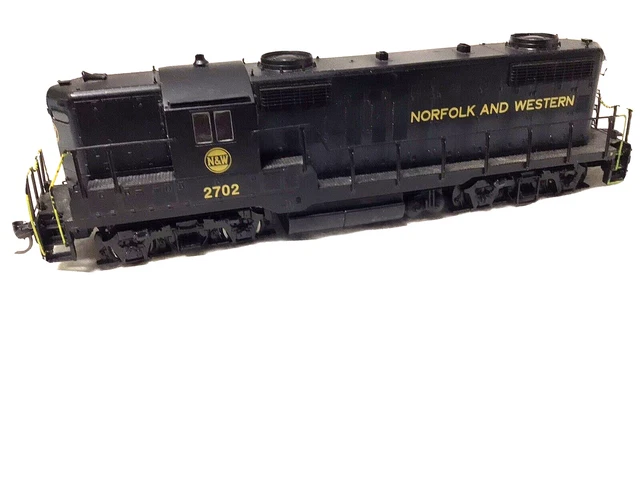 PROTO 2000 HO Scale NORFOLK & WESTERN GP 18 With DCC Installed.