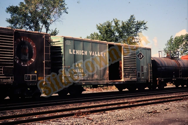 Vtg 1980 Train Slide LV 66324 Lehigh Valley Railroad Boxcar X8K168