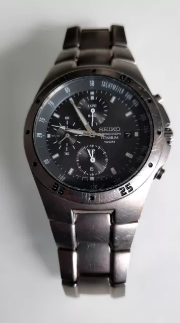 SEIKO 7T92 0ED0 Titanium Chronograph 100M Herren-Armbanduhr