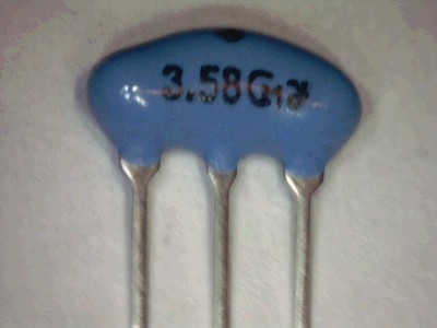 50pcs CST9.83MTW CRISTAL RISONATORE 9.83MHz SIL3 