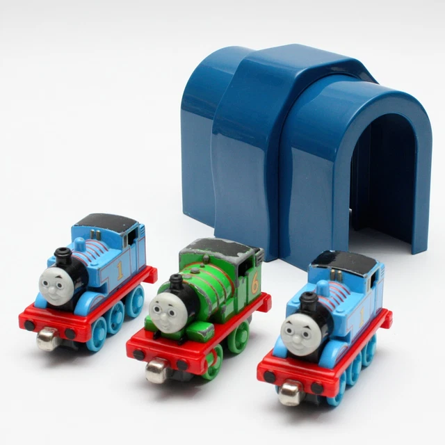 2009 Mattel Percy Var. 2 main image 1