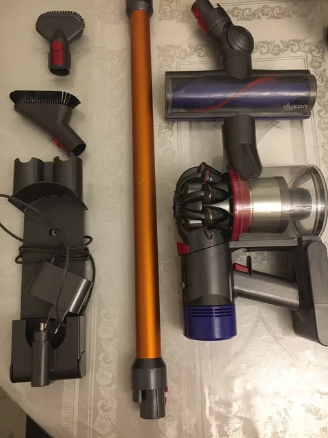 Aspirateur DYSON sans fil DYSON à balai V8 absolute