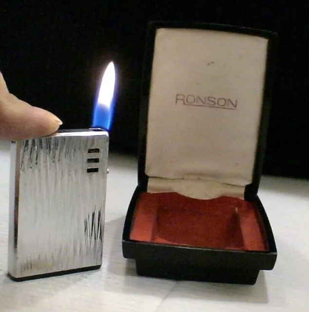 BRIQUET Ancien @ RONSON Varatronic + écrin @ Gas Lighter * Feuerzeug * Accendino