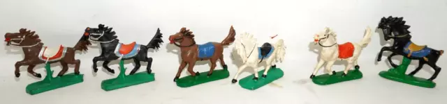 Pferd Reitpferd 6 Pferde für Cowboy für Indianer DDR Wildwest Gummi Spielzeug