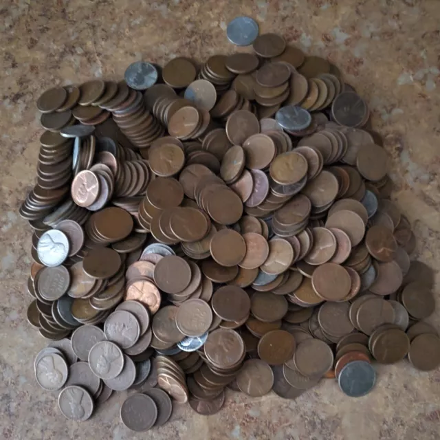 Large Unsearched Mixed Hoarder Lot Wheat Lincoln Pennies  OVER 5 LBS 15