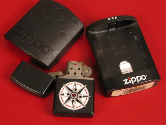 Vintage Zippo Cigarette Compass Lighter In A Plastic Case !! 2