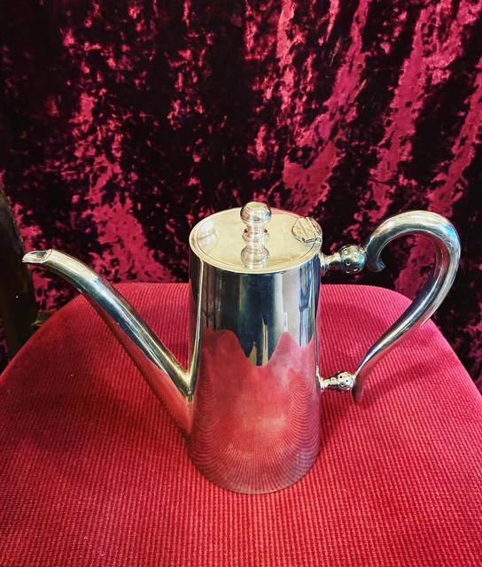 Cafetière En Métal Argenté