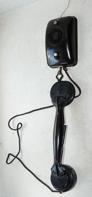 Téléphone ancien mural Ericsson