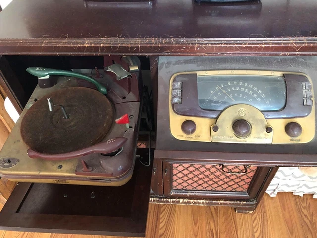 Zenith 1940s Radio & Turntable Combination Cabinet Antique Vintage Rare