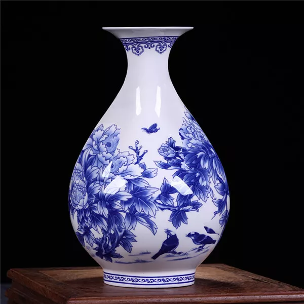 Beautiful Fine Bone China - Classic Chinese Blue & White Vase from JingDeZhen