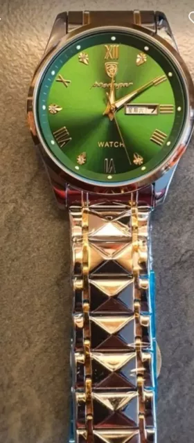 Luxury Watches Men Waterproof Luminous Week Date Watches Mens Quartz Wristwatch