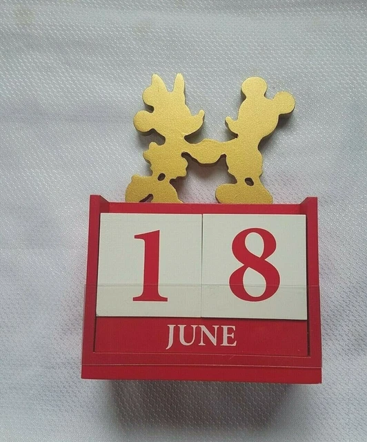 DISNEY MICKEY & Minnie Mouse Wood Block Perpetual Desk Calendar Red