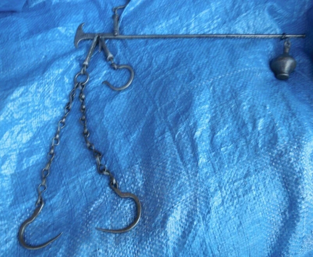 ANCIENNE CHAINE DE crémaillère de cheminée en fer forgé EUR 20,00