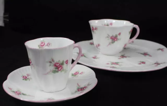 Shelley Nuziale Rosa Graziosa Demitasse Tazzina e Piattino Set Con Snack 13545