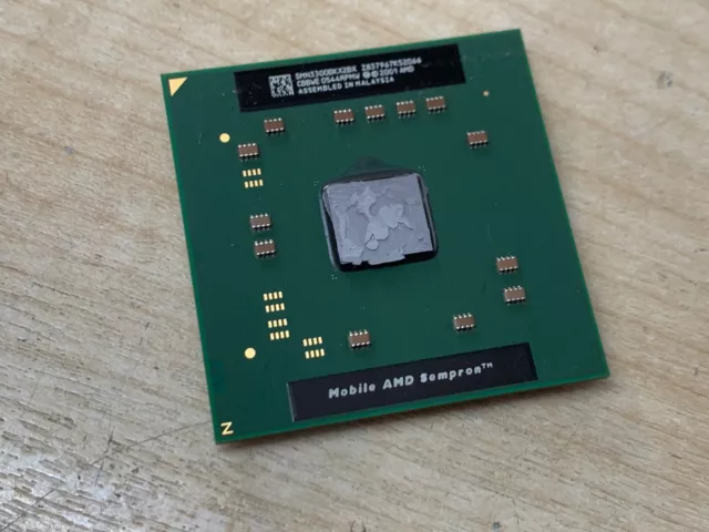 AMD Mobile Sempron 3300 CPU Processor 2.0Ghz SMN3300BKX2BX Socket 754
