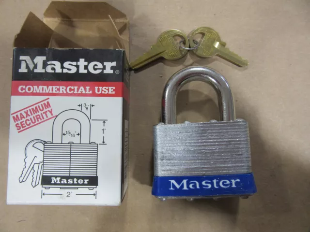 Master Lock 5KD Heavy Duty Pad Lock 2" Wide Keyed Different NEW!!!