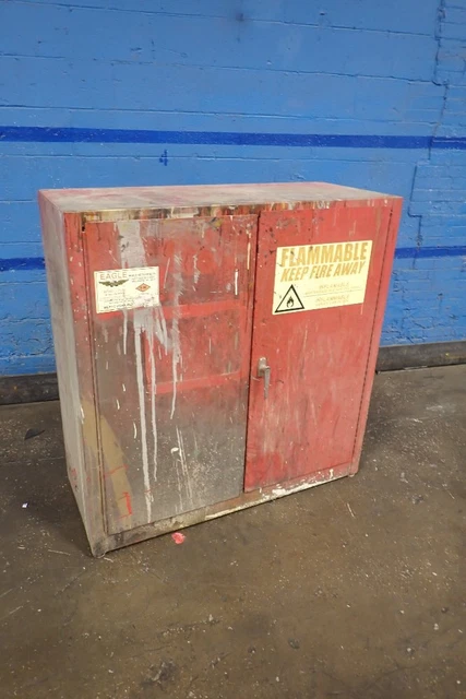 Euc-Eagle Pi-32 Flammable Cabinet 40 Gallons/12' X 40" X 40" Id  05231640028
