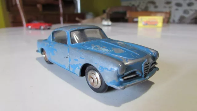 Coupé Alfa Roméo DINKY TOYS n° 24 J, Made in France, entièrement d'origine