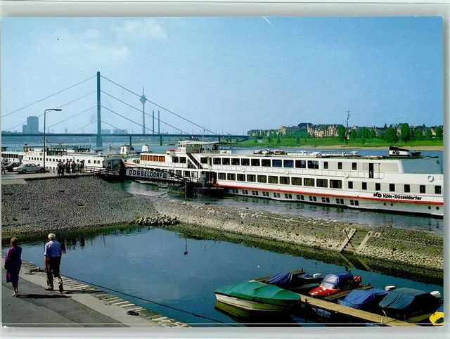 10563113 - 4000 Duesseldorf Yachthafen Ausflugsdampfer Duesseldorf Stadtkreis