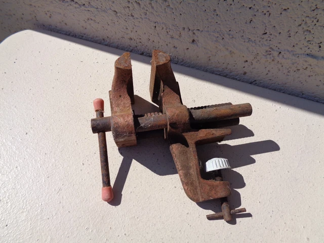 Ancien étau D'atelier En Fonte – À Fixer Sur Bord De Table (ép. Max 3,5 Cm)