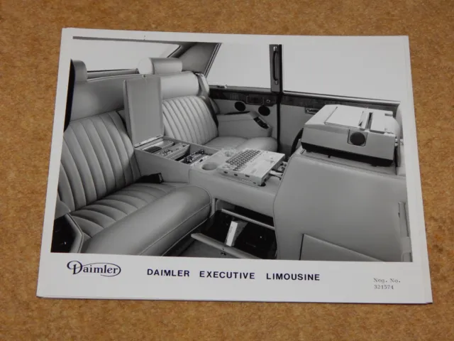 GENUINE DAIMLER DS420 EXECUTIVE LIMOUSINE REAR INTERIOR UK Press Photo #321574